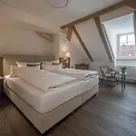 Szálloda Altstadthotel Der Patrizier Regensburg
