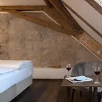Szálloda Altstadthotel Der Patrizier 4*