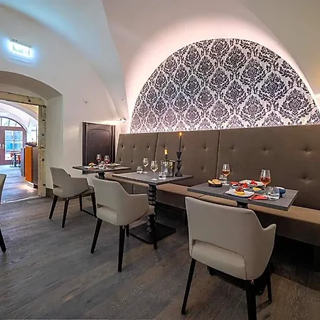 Altstadthotel Der Patrizier فندق
